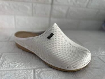 crocs zenske klompe: 41-45
1500din — 5