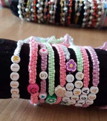 batch kod parfem: Narukvice Hand Made 150 vockice, 200 ime, 250 perlice Isporuka Slanje — 13