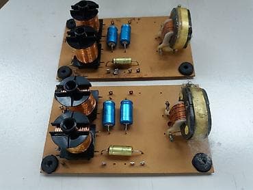 stari televizori ei nis: EI skretnice-trosistemske, 4 oma. 
fixno 2500d — 3