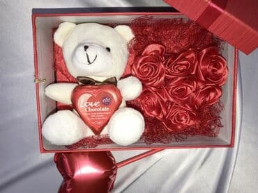 sobno cvece crveni cvet: Poklon box meda i srce — 5