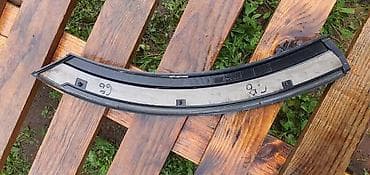 rep za sirene: RUB VRATA DESNI ZA AUDI Q8 | Audi q8 rub desnih vrata 4M8 854 820 — 2