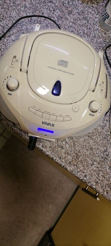 radio ritam srca: Radio veći VIVAX sa ispravnim CD i USB
Lep Radio
 Mirjevo — 9