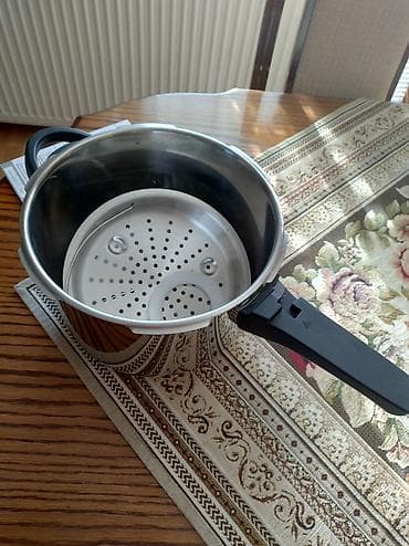 Ostala kuhinjska oprema: LIVARNO Home ekspres lonac (Pressure Cooker)Potpuno nov, (samo jednom — 4