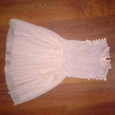 Lične stvari: Gornji deo je od fine čipke sa detaljno izrađenim ivicama na rukavima — 1