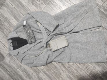 zenski kompleti novi pazar: Sivi ženski kaput AMISU, elegantnog kroja do iznad kolena. - — 3