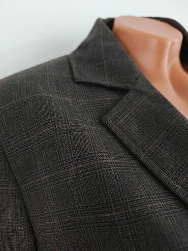 new yorker suknja: S. Oliver sako Veličina S Za sve informacije i porudžbine DM 🛍 Slanje — 2