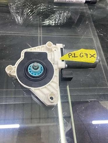 aparat za nitne: MOTORIC PODIZACA STAKLA ZA VOLKSWAGEN GOLF 7 - 5Q4959801B | Prednji — 2