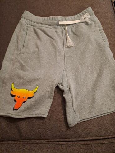 Šortsevi: Under armour deciji sorc vel M kao nov — 1