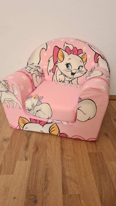 Lara fotelja Praktične dečije foteljice, izrađene od čvrstog