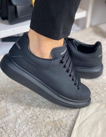 šminke za devojčice: Alexander McQueen patike

Novo
Brojevi 36 do 41

fb Moja Kupovina 1 — 2