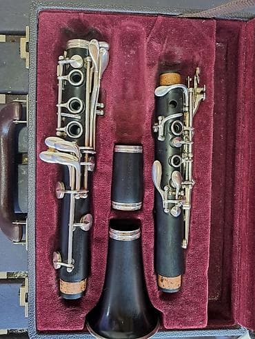 Muzički instrumenti: Buffet Crampon E11 Klarinet na prodaju Klarinet je kupljen u — 1
