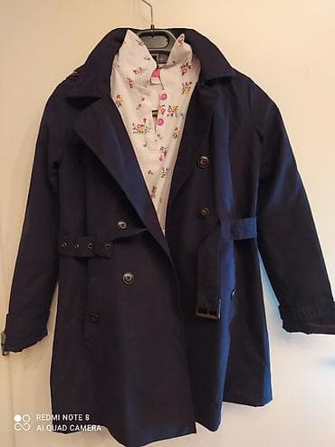 Waikiki mantilić teget i majica,mantilić ima duplo kopčanjekaiš i