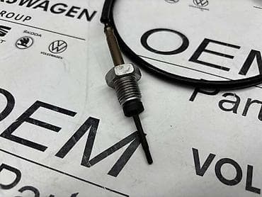 auto dizalice kupujemprodajem: TEMPERATURNA SONDA ZA VOLKSWAGEN TIGUAN, TOURAN, GOLF 7 . - 04L 906 — 1