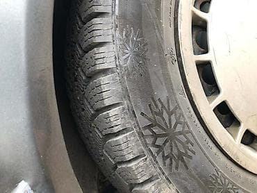 ergonomski jastuk za sedište: BMW 318 1989. GOD. - KOMPLETAN AUTO U DELOVIMA | Bmw e30 318i delovi — 3