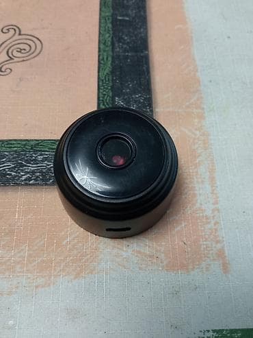 Mini Wi‑Fi sigurnosna kamera - Kompaktna okrugla kamera za diskretni