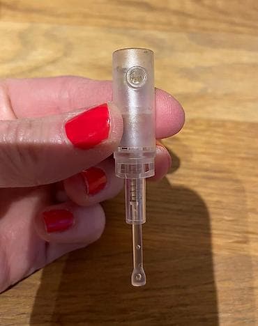 reqemsal tv aparat: Derma pen za mezoterapiju prodajem . Malo korišćen u super stanju — 4