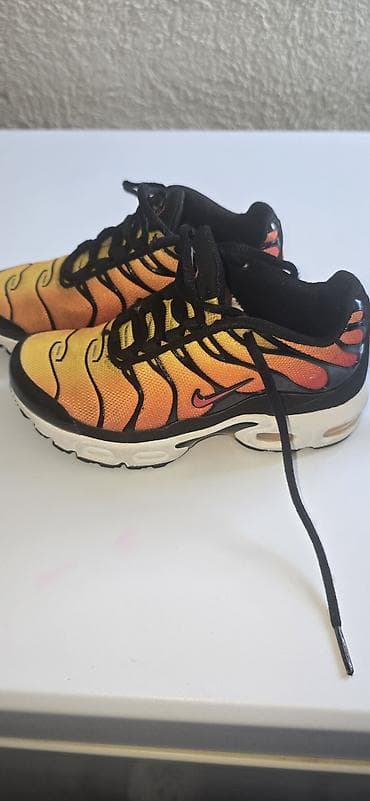 franklin marshall patike cena: Nike Air Max Plus TN. PLACENE 15.000 Dete je nosilo par puta — 1
