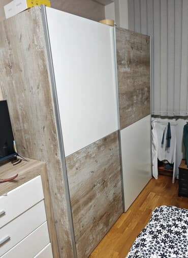 ormar jela jagodina: Klizni regal kao nov, star 2god — 1