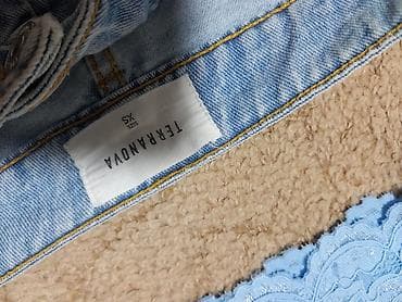 dzempercici jedan e za e: Komplet – teksas mini suknja + čipkani crop top, svetloplave boje. - — 2
