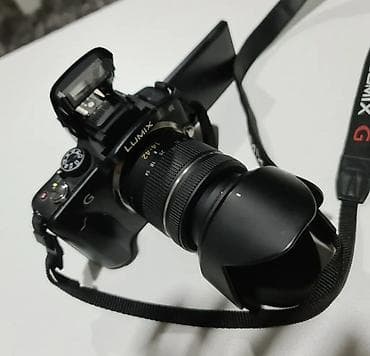 Panasonic Lumix G serije – mirrorless fotoaparat sa izvučenim blicem i — 1