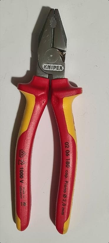 podloga za secenje: Knipex 02 06 180 profesionalna kombinovana klešta sa visokim prenosom — 2