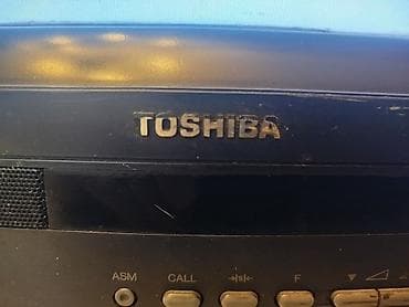 apple tv: Mali retro tv stari televizor Toshiba. Dijagonala ekrana je oko 35 cm — 2