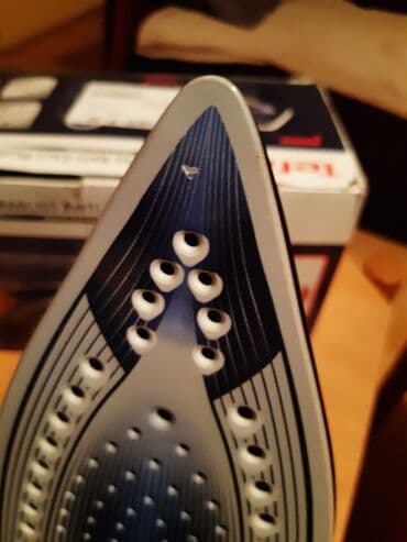 mala pegla: Tefal Ultragliss Anti-Calc Plus parna pegla Mana oštećena je na vrhu — 4