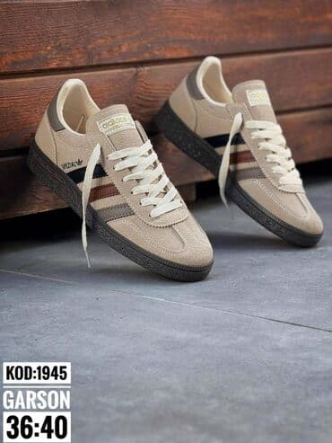 zenske crne patike: Adidas, 40, bоја - Šareno — 2