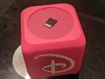 Memorijske kartice za kamere: Prodajem micro sd karticu koja ide uz zvučnik sa čarobnim pričama — 2