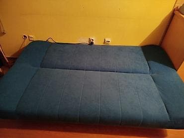 Sectional sofas: Lezaj na razvlačenje sa kutijom za odlaganje. - Funkcionalan trosed — 1