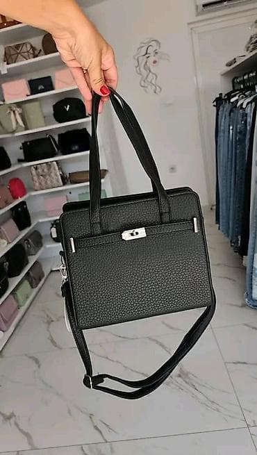 novcanici prodaja: Set od 2 crne torbe - 3500 dinara 👜👜

IK — 2