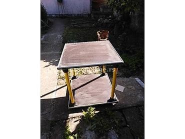 Stočić za terase i dvorišta kao i radionice, 50 cm x 50 cm visine 55