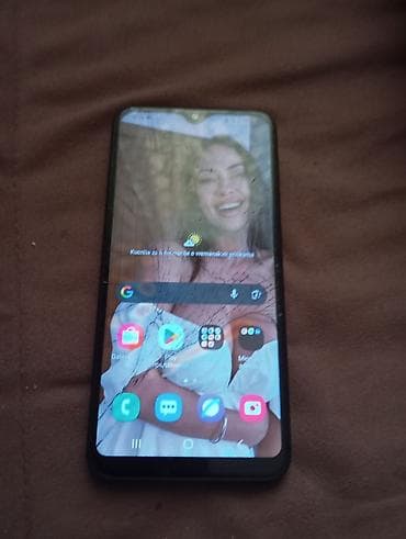 polovni risiveri za tv: Samsung Galaxy A30 – 4 GB RAM / 64 GB memorije - Ekran 6.4" Super — 5