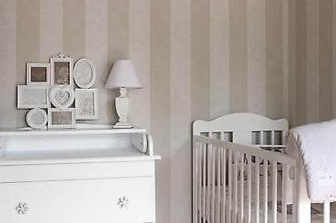 prsluk i sorc: Prodajem malo koriscen beli krevetac kao nov kupljen u AKSI u — 1