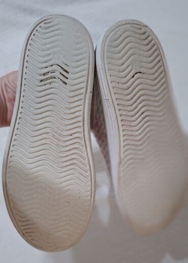 obuca pavle leskovac: Beach slippers, Skechers, Size - 34 — 4