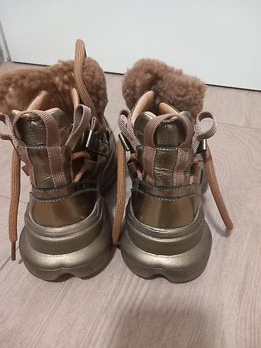 Papuče: Gležnjače, 40 — 7