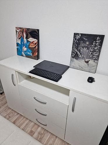 ikea nogice za komode: Komoda — 1