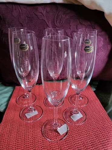 case za viski: Case nove Bohemija kristal,vintaz za vino. Komada 6 u ceni — 5