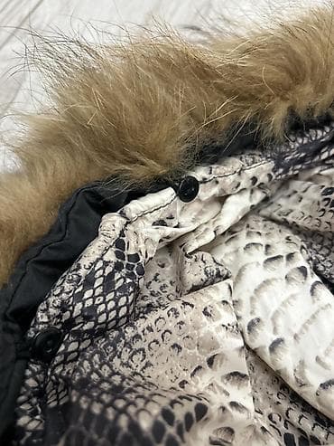 dva leggings: Bogner ženska jakna sa kapuljačom – veličina M - Model sa atraktivnim — 7