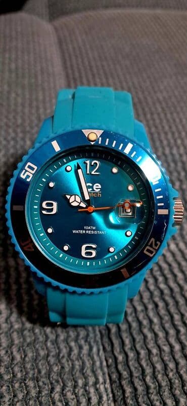 pidzame sa srcima: Sport watch, Unisex — 1
