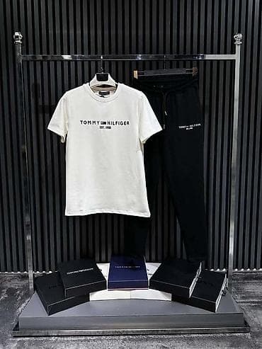 Muški komplet majica + trenerka pantalone – brendirani modeli - Set na lalafo.rs Muški komplet majica + trenerka pantalone – brendirani modeli - Set