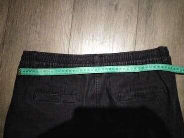 pantalone od vestacke koze: Italijanske pantalonedzeparice . Kao nove bez ikakvih mana. Marcel — 4