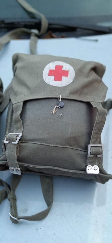 Pojasevi za korekciju držanja: Vojne medicinske torbe kompletne takozvani poljski komplet,raritet — 1