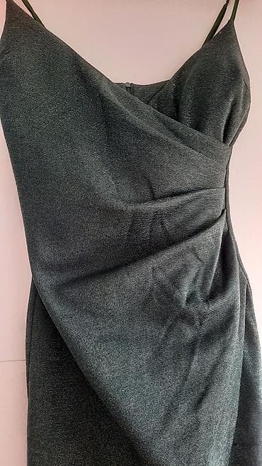 elegantne majce: Elegantna mini haljina na bretele, smaragno-zelene boje sa suptilnim — 4