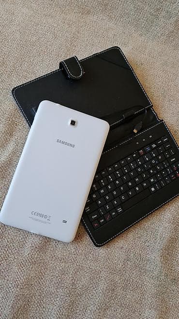 Samsung Galaxy Tab 4 7.0 sa futrolom i mini tastaturom - Model