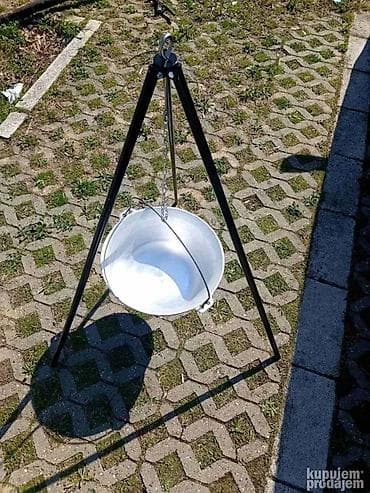 staklene case za desert: Tronožac sa kotlićem za kuvanje na otvorenom - Metalni tronožac — 2