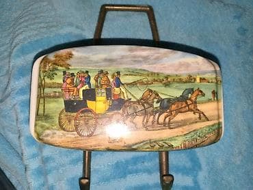 cinije za suvo voce: Dekorativne zidne kukice – set od 2 komada - Materijal: metalna — 2