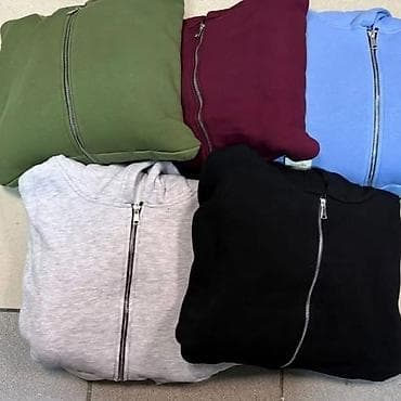 Donji delovi trenerke: Totalna rasprodaja!!! Komplet trenerka: 3000 dinara Veličina: S M L — 2