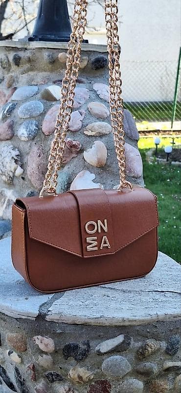 Mona elegantna ženska torbica preko ramena sa zlatnim lancem eko koza