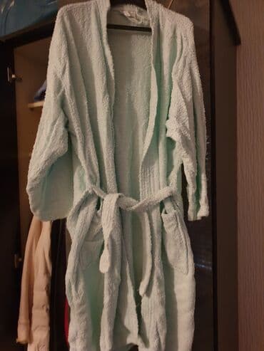 Upotrebljenо, bоја - Tirkizna na lalafo.rs Upotrebljenо, bоја - Tirkizna